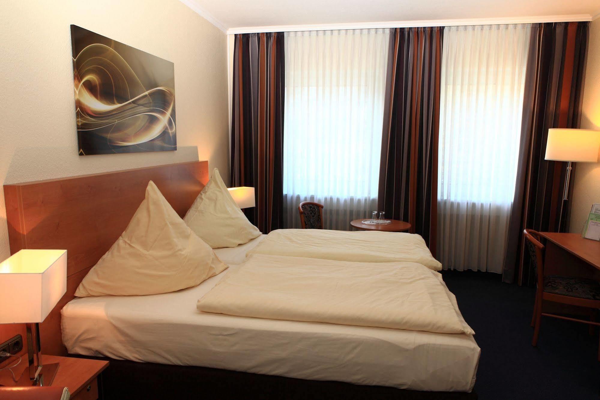 Hotel Boulevard Кьолн Екстериор снимка